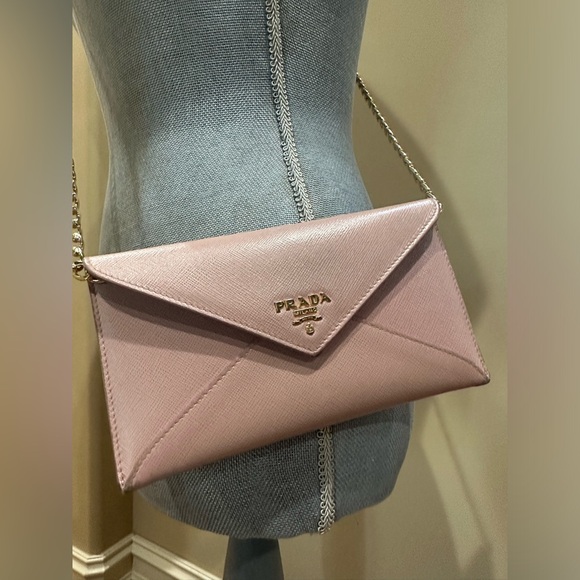 Prada Saffiano Envelope Wallet Dusty Rose w/unbranded chain - Picture 16 of 16